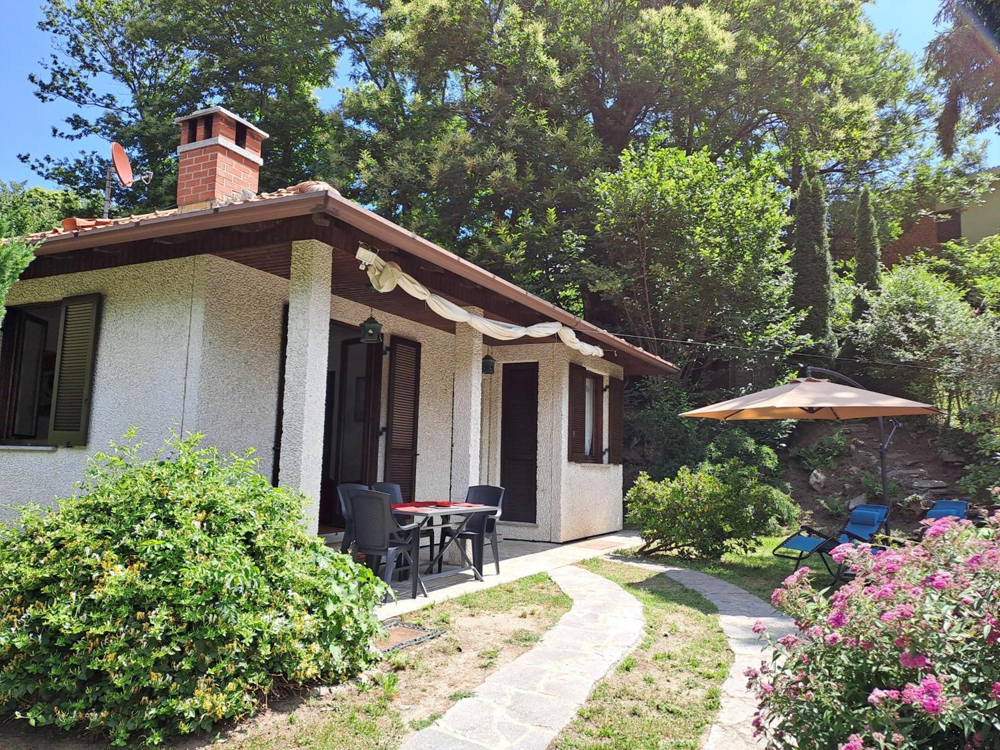 Villetta Singola Con Giardino Cottage Ghisallo Zona Bellagio Magreglio Exterior photo