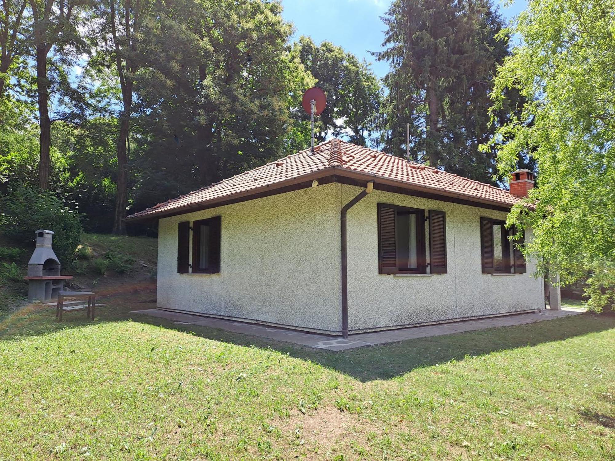 Villetta Singola Con Giardino Cottage Ghisallo Zona Bellagio Magreglio Exterior photo